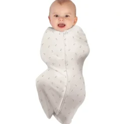 Health Safety|babystudio swaddlepouch cotton large (3-9m) - pink stars - cutbabycare.com | baby boutique & care hub