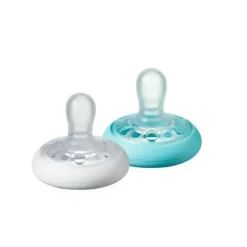 Tommee Tippee - Breast-Like Pacifier, Skin-Like Texture, Symmetrical Design, BPA-Free Binkies, 6-18m, 2-Count - cutbabycare.com | baby boutique & care hub* Sale